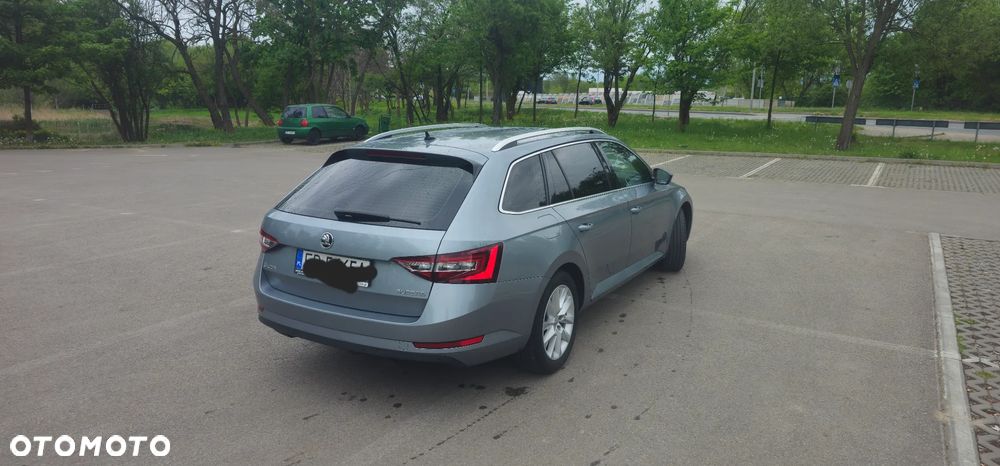 Skoda Superb 2.0 TDI Ambition DSG7 - 5