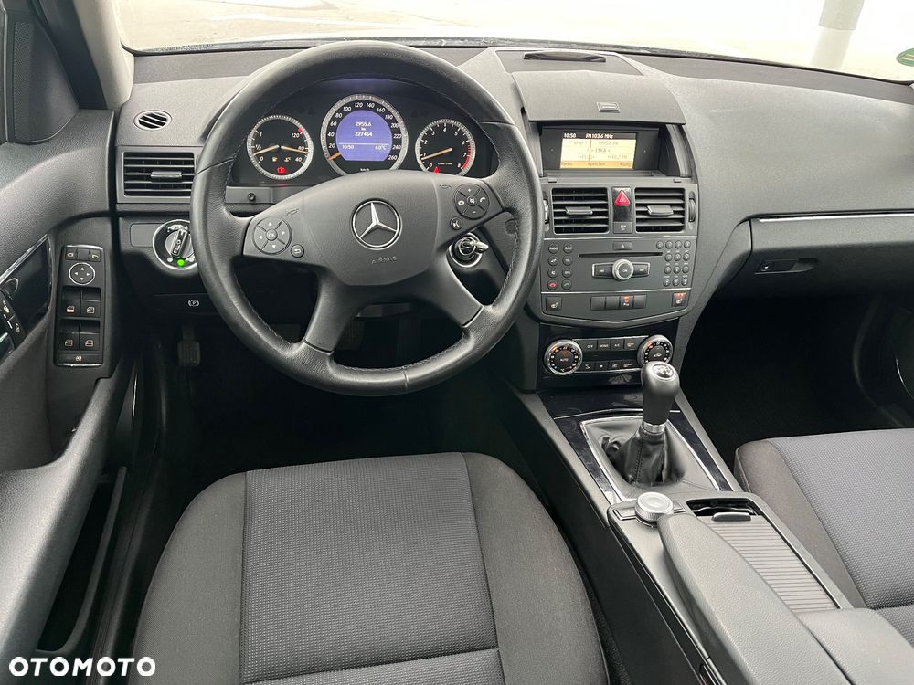 Mercedes-Benz Klasa C 200 Kompressor Classic - 16