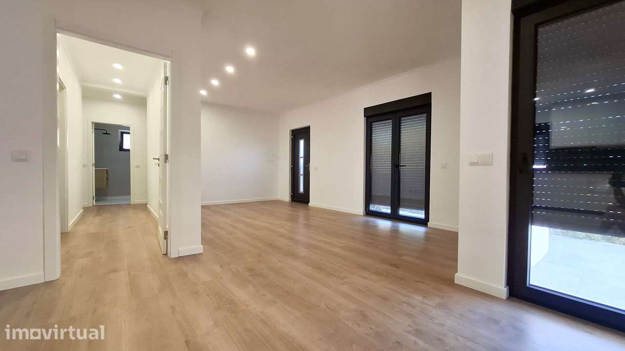 Moradia Isolada T3, com churrasqueira, em Anobra, Coimbra. - Grande imagem: 3/12