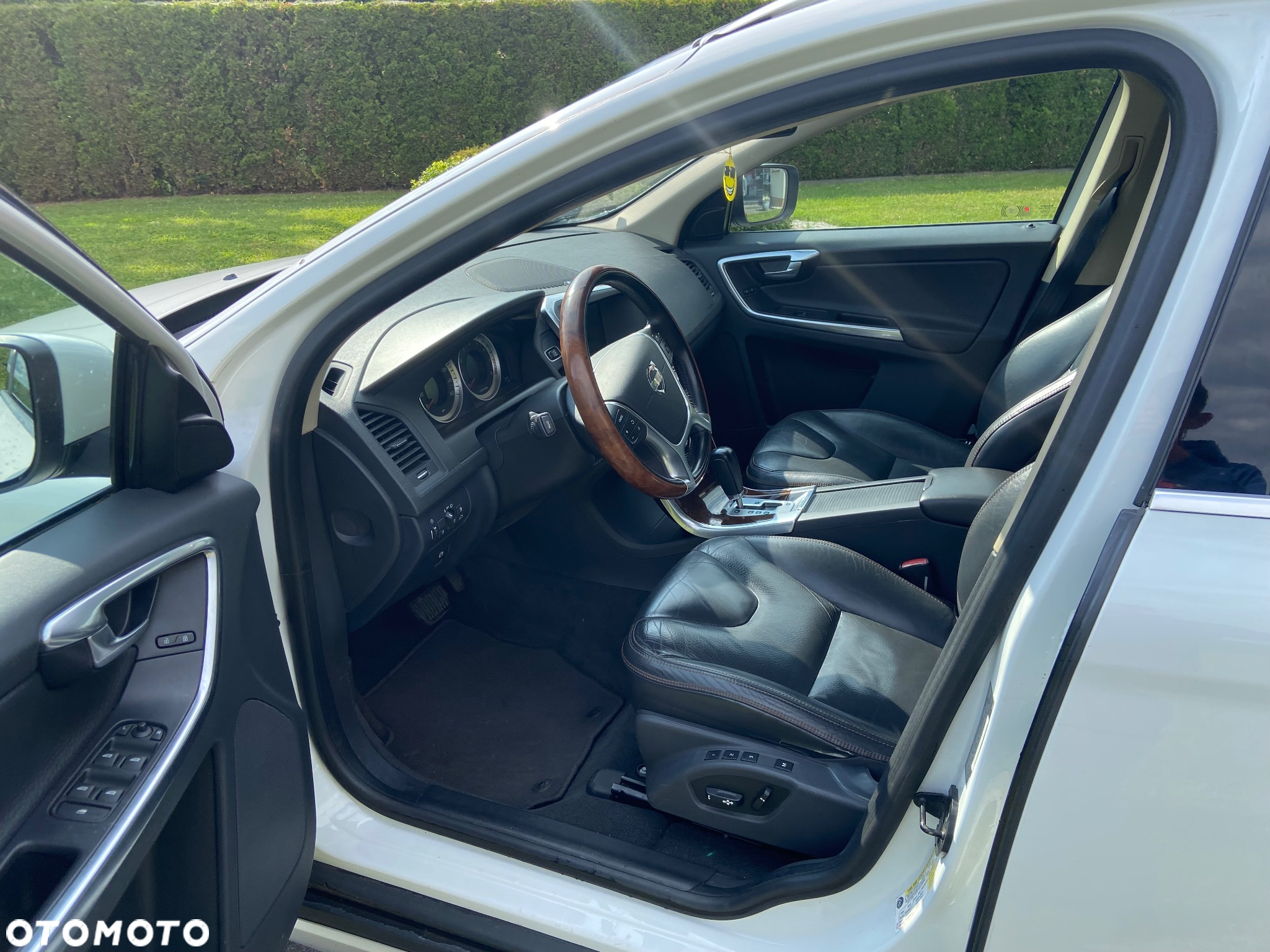 Volvo XC 60 3.2 AWD Kinetic - 13