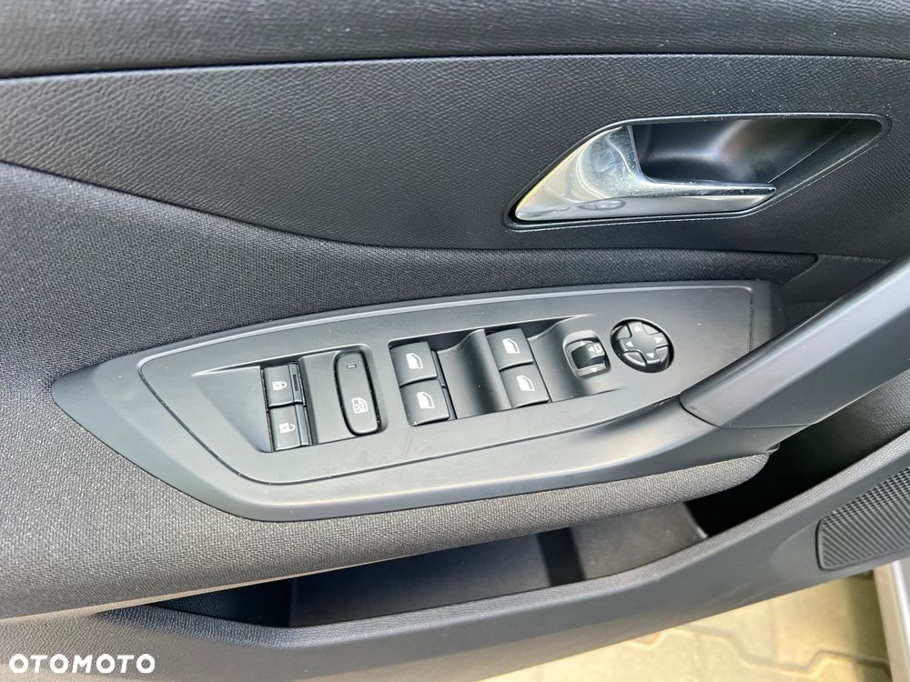 Peugeot 308 1.5 BlueHDi Active Pack S&S - 13