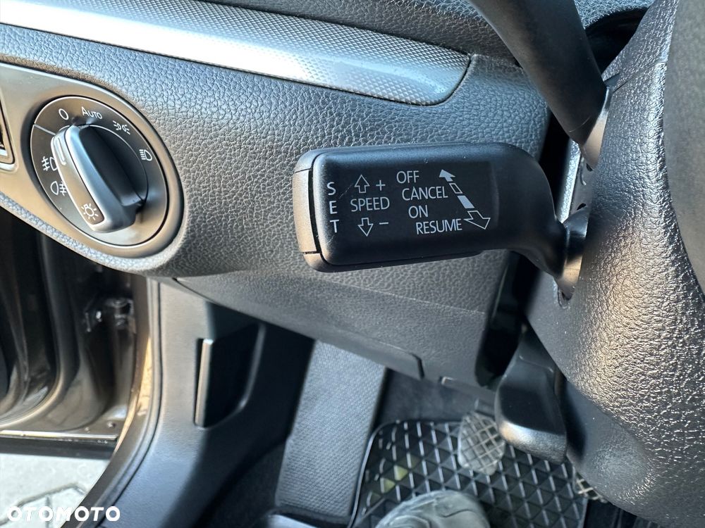 Volkswagen Sharan 2.0 TDI DPF BlueMotion Trendline - 11