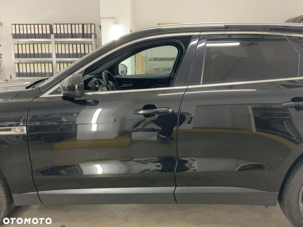 Jaguar F-Pace 20d AWD Prestige - 28