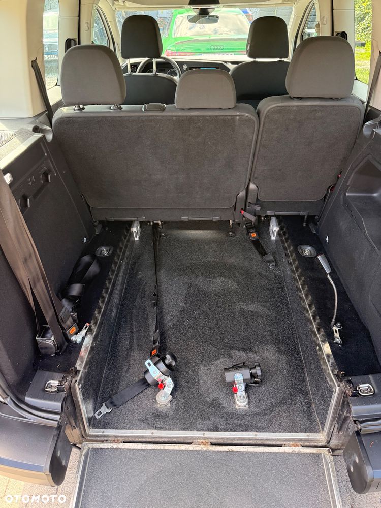 Volkswagen Caddy 2.0 TDI Comfortline - 11
