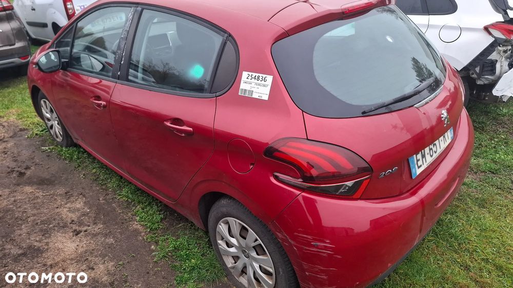 Peugeot 208 - 7