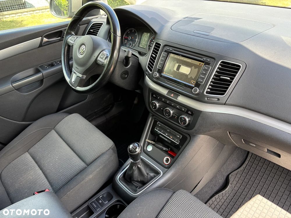 Volkswagen Sharan 2.0 TDI BlueMotion Technology Comfortline - 23