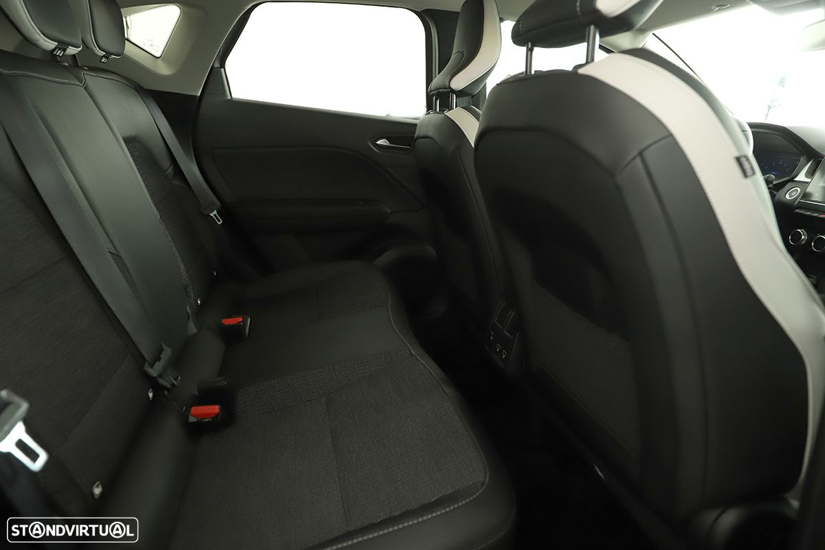 Renault Captur 1.0 TCe Techno Bi-Fuel - 24