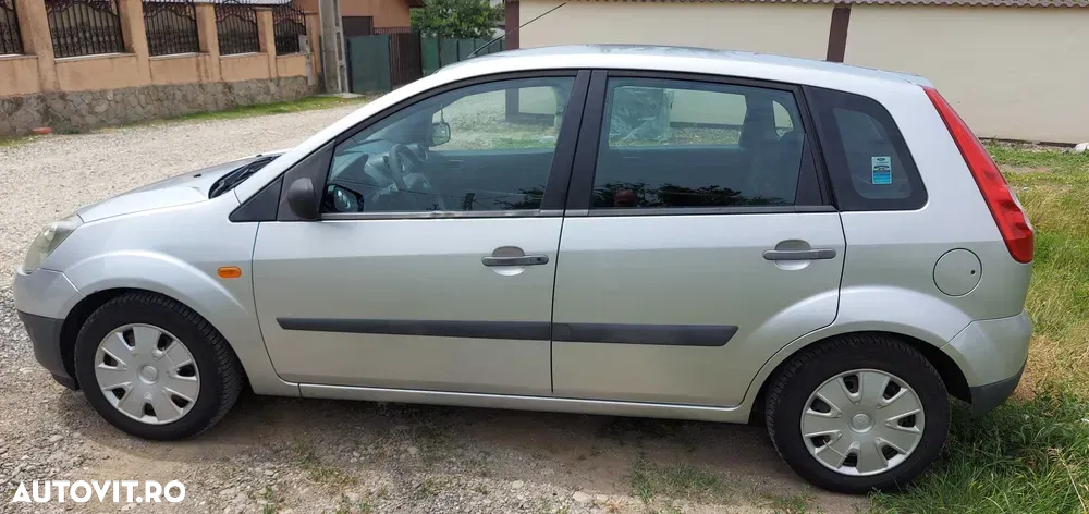 Ford Fiesta - 2