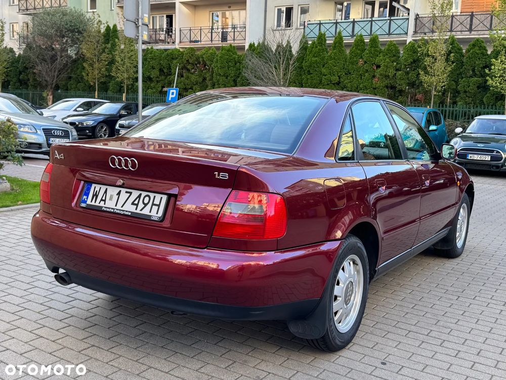 Audi A4 Limousine - 3