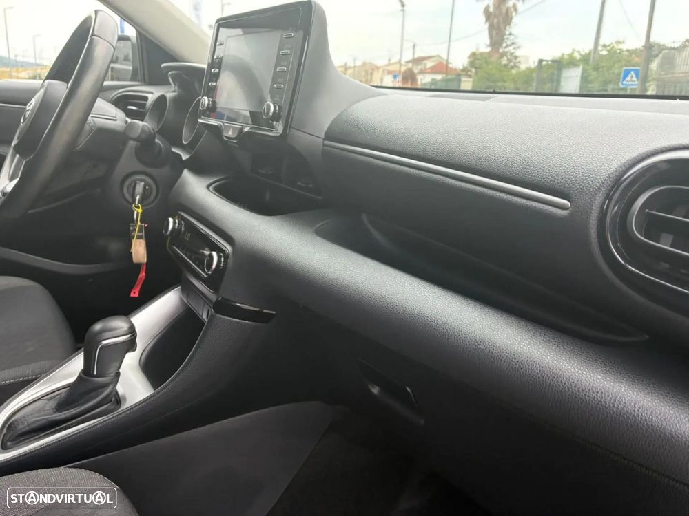 Toyota Yaris - 24