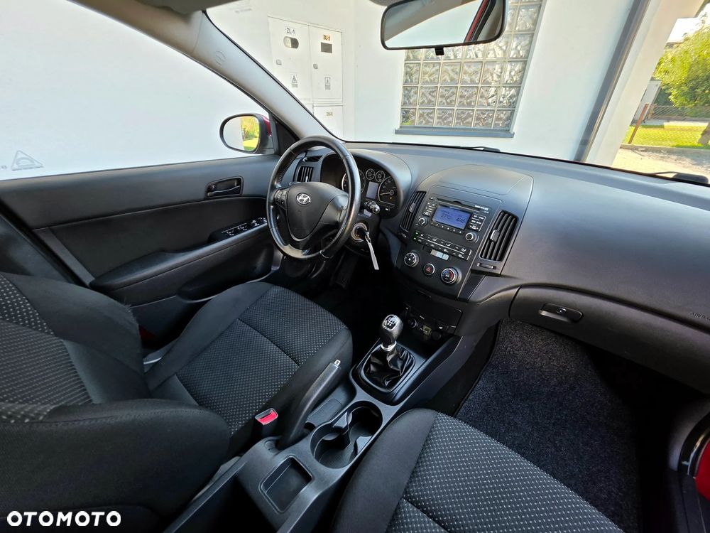 Hyundai i30 1.4 FIFA WM Edition - 9