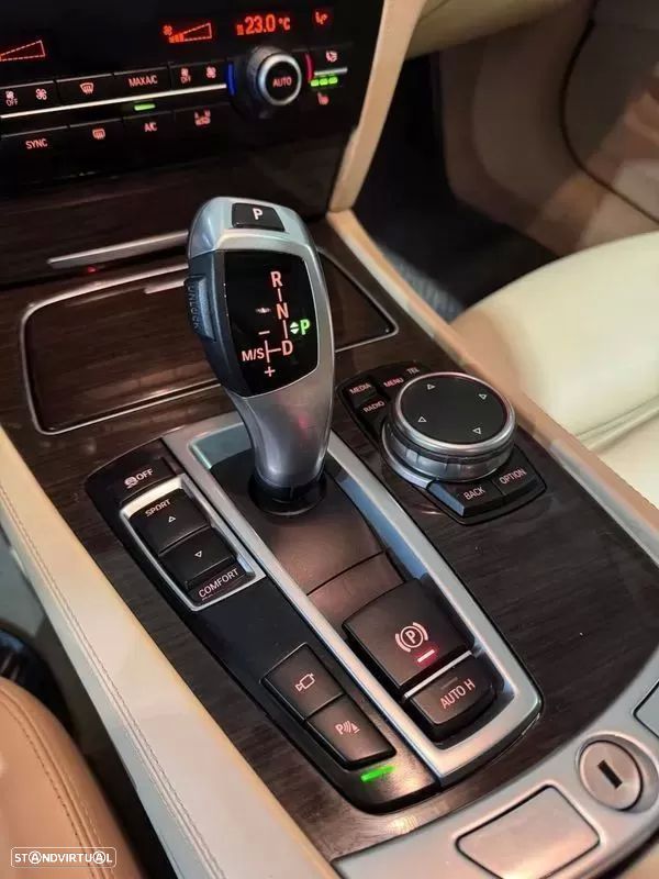 BMW 740 d - 32