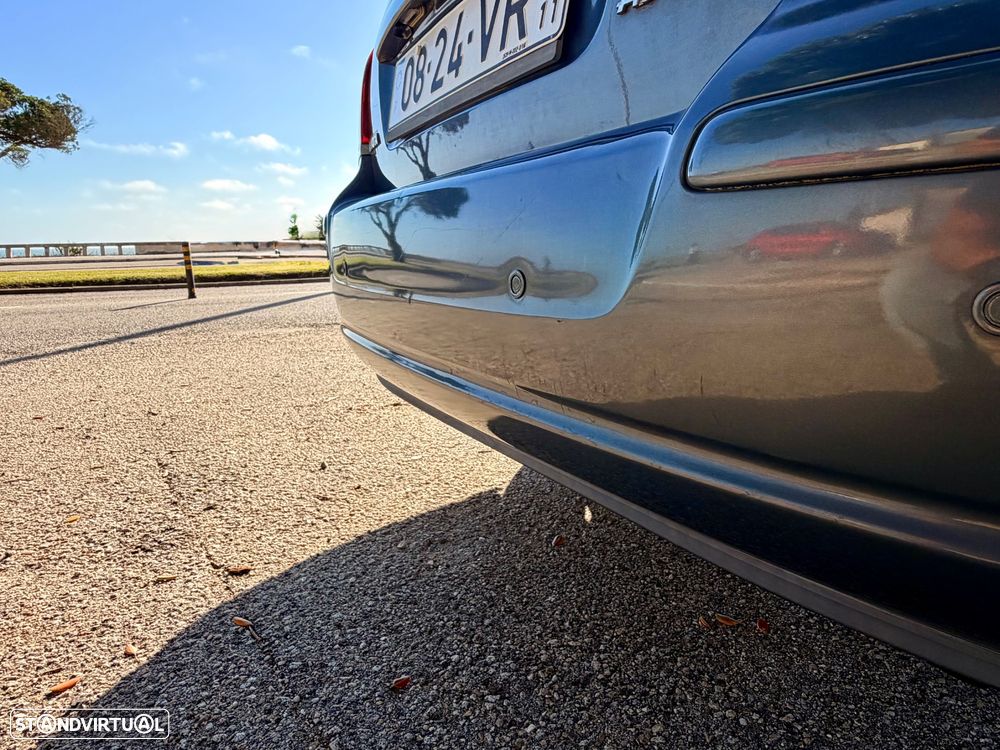 Toyota Avensis S/D 1.6 Sol EC - 39