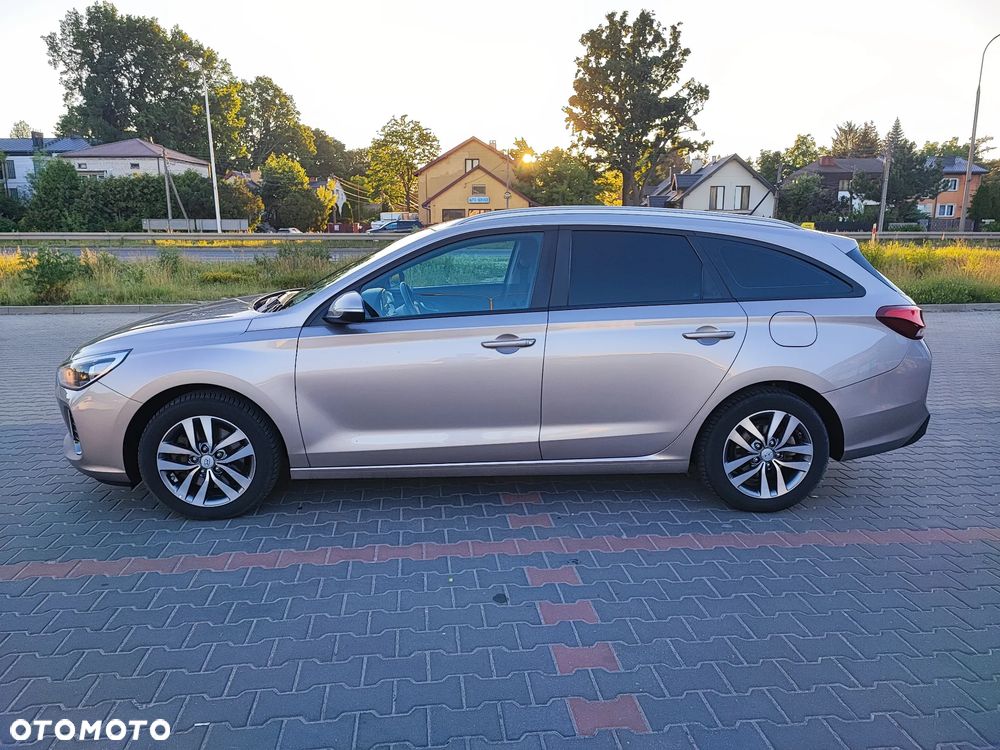 Hyundai i30 1.6 D Classic + - 2