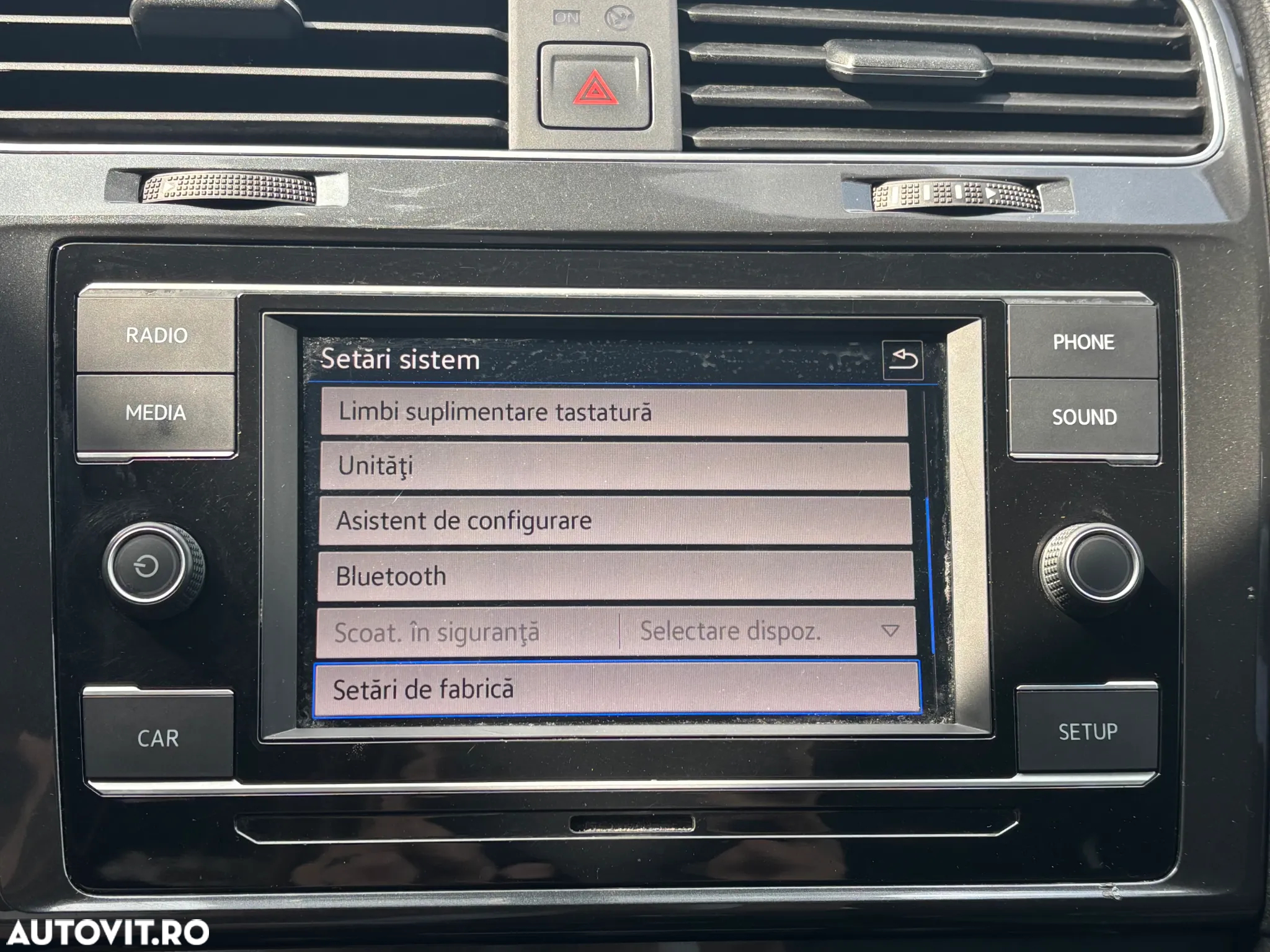 Volkswagen Golf 1.6 TDI Trendline - 26