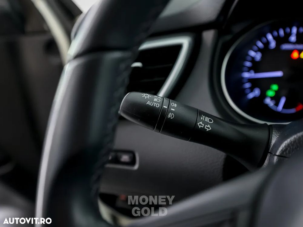 Nissan Qashqai 1.3 157CP 2WD DCT N-Connecta - 24