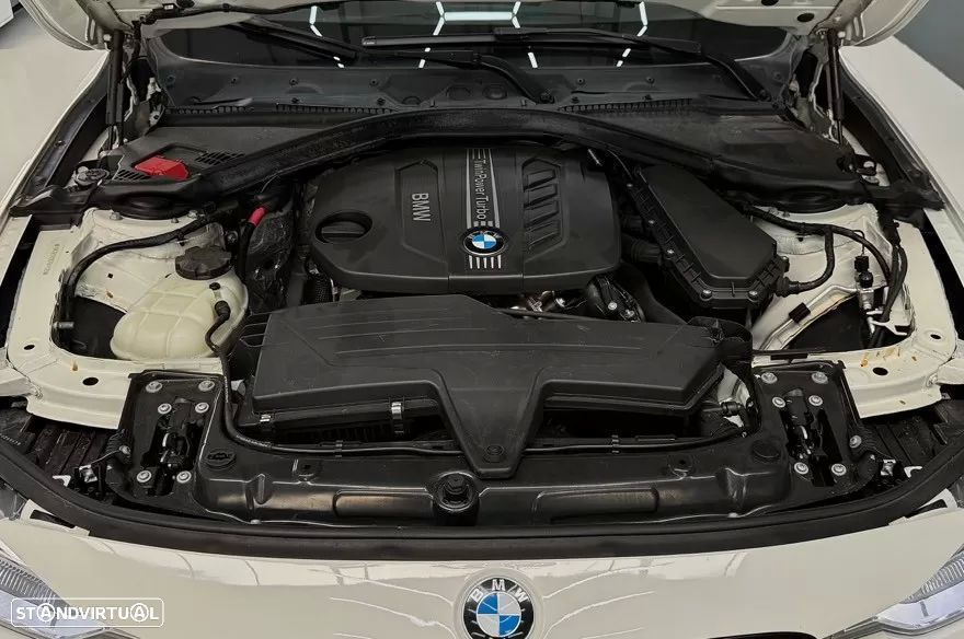 BMW 318 d Auto Pack M - 10