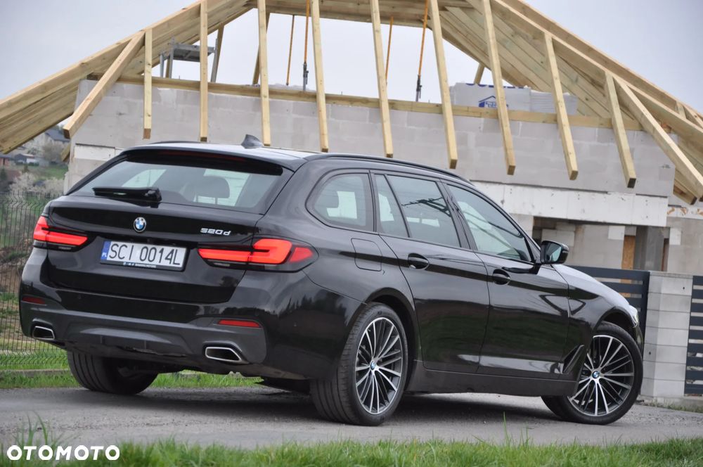 BMW Seria 5 520d xDrive mHEV M Sport sport - 7