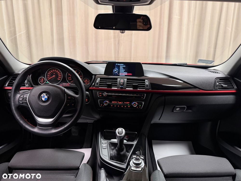 BMW Seria 3 318d xDrive Sport Line - 5