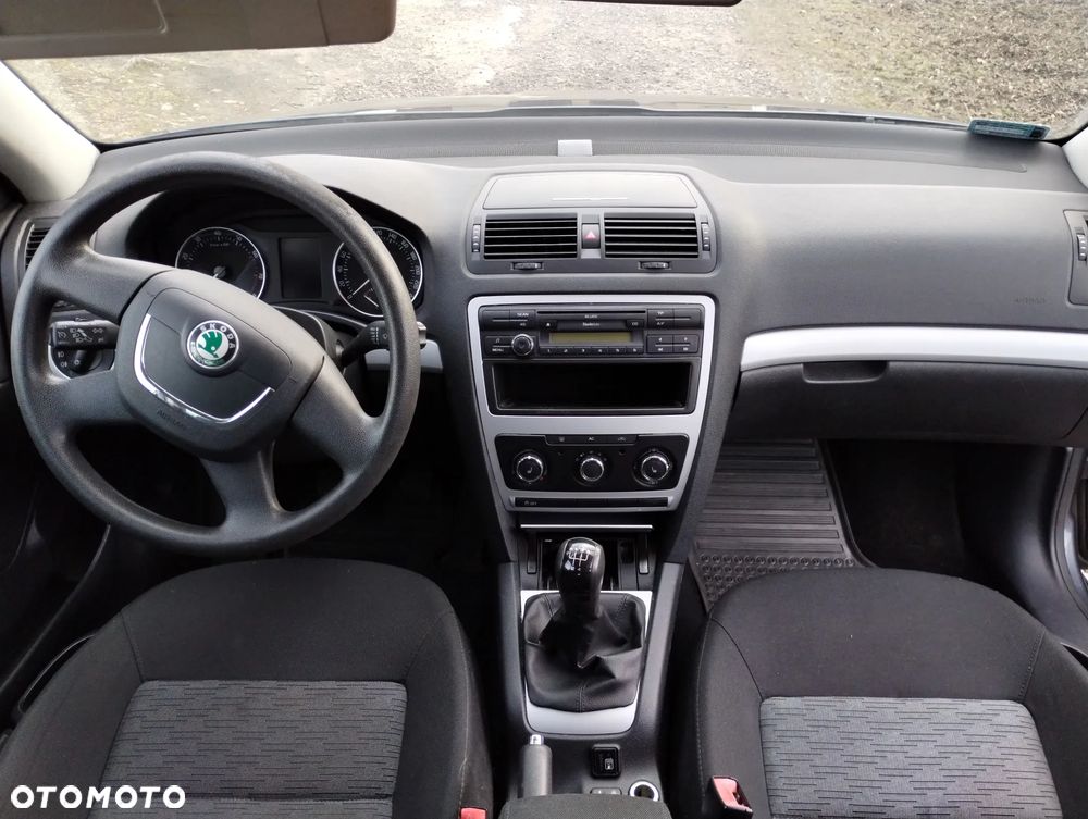 Skoda Octavia 1.6 - 19