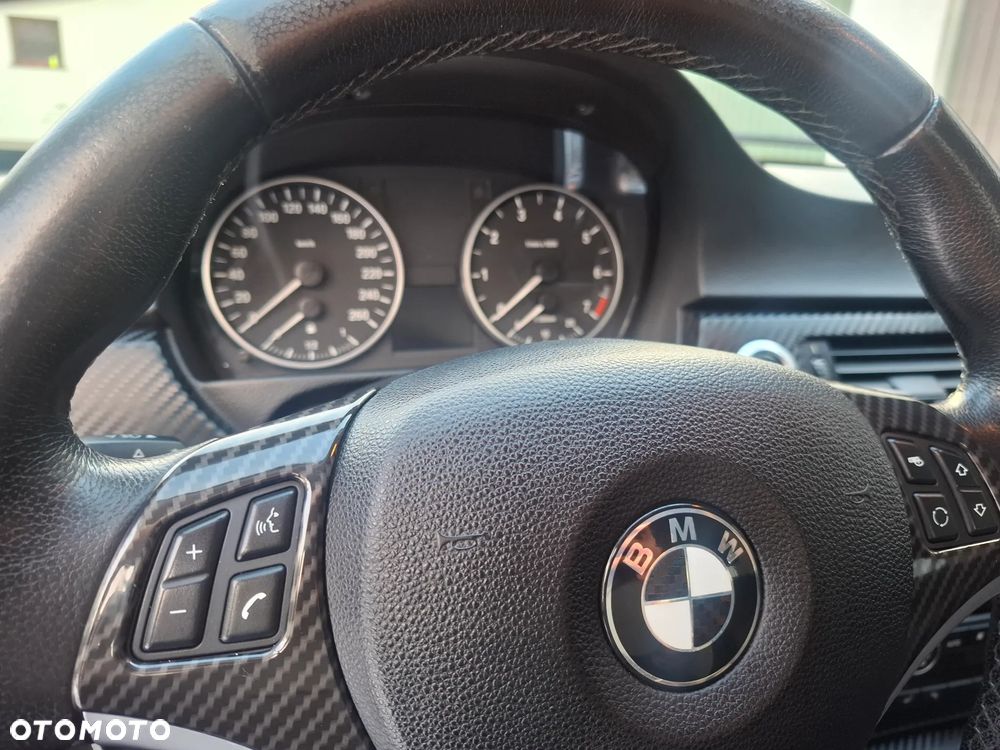 BMW Seria 3 - 26