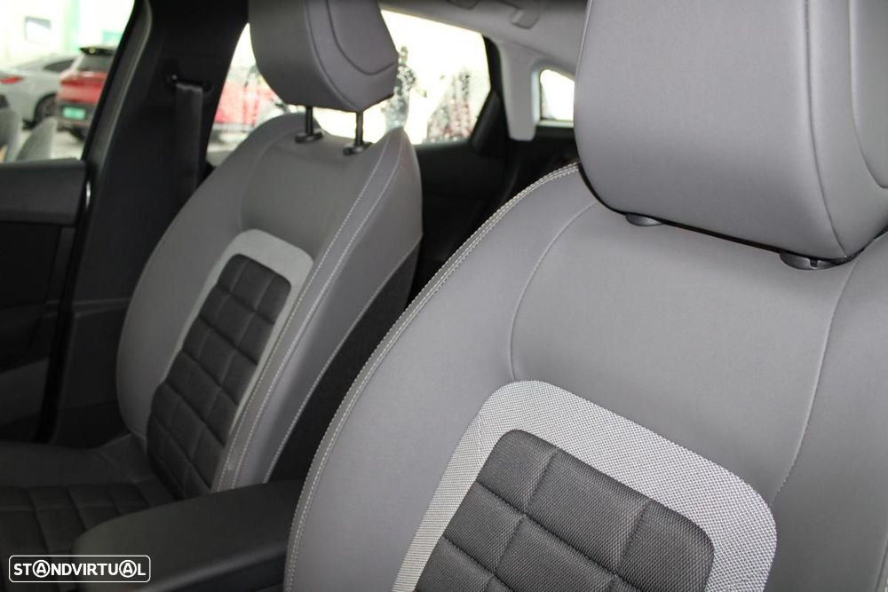 Citroën e-C4 50 kWh Plus - 11