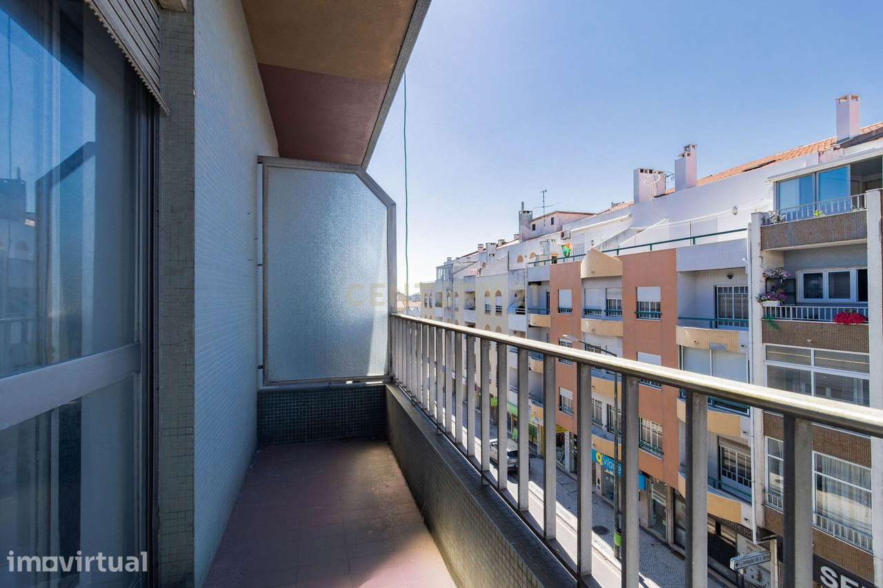 Apartamento T3 em MARINHA GRANDE - Grande imagem: 2/18