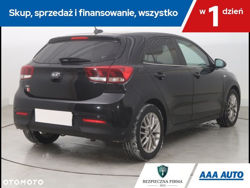 Kia Rio - 7