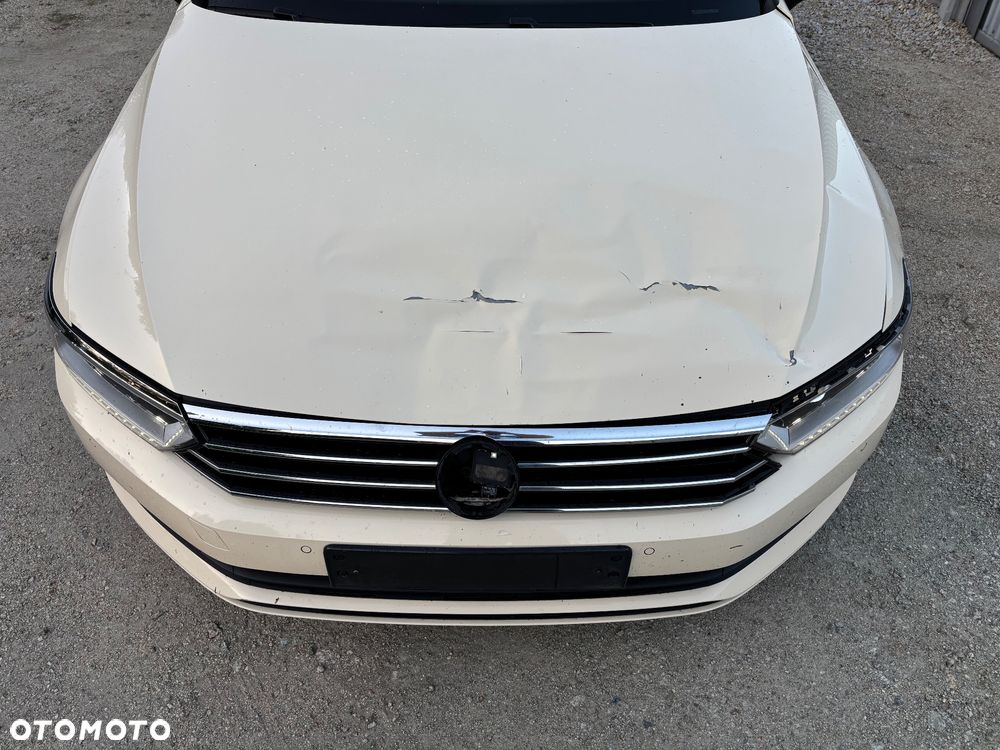 Volkswagen Passat 2.0 TDI (BlueMotion Technology) DSG Comfortline - 13