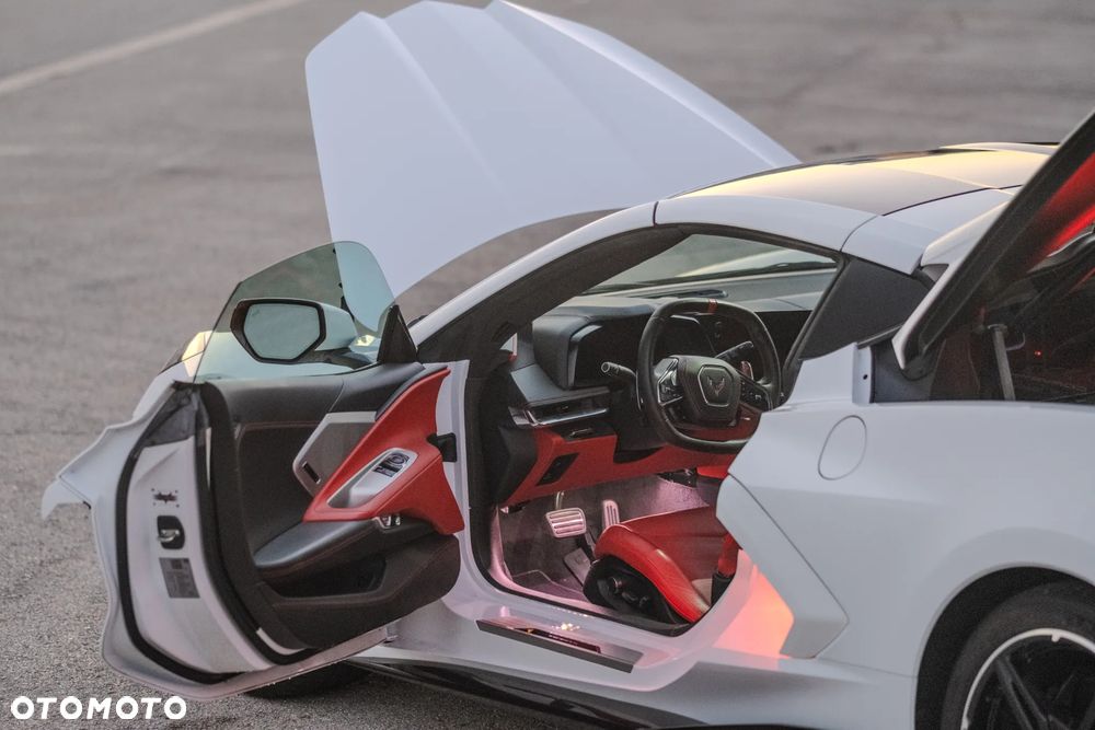 Chevrolet Corvette - 5