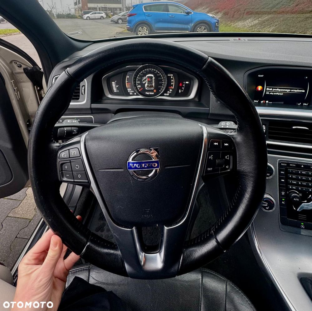Volvo V60 Cross Country - 7