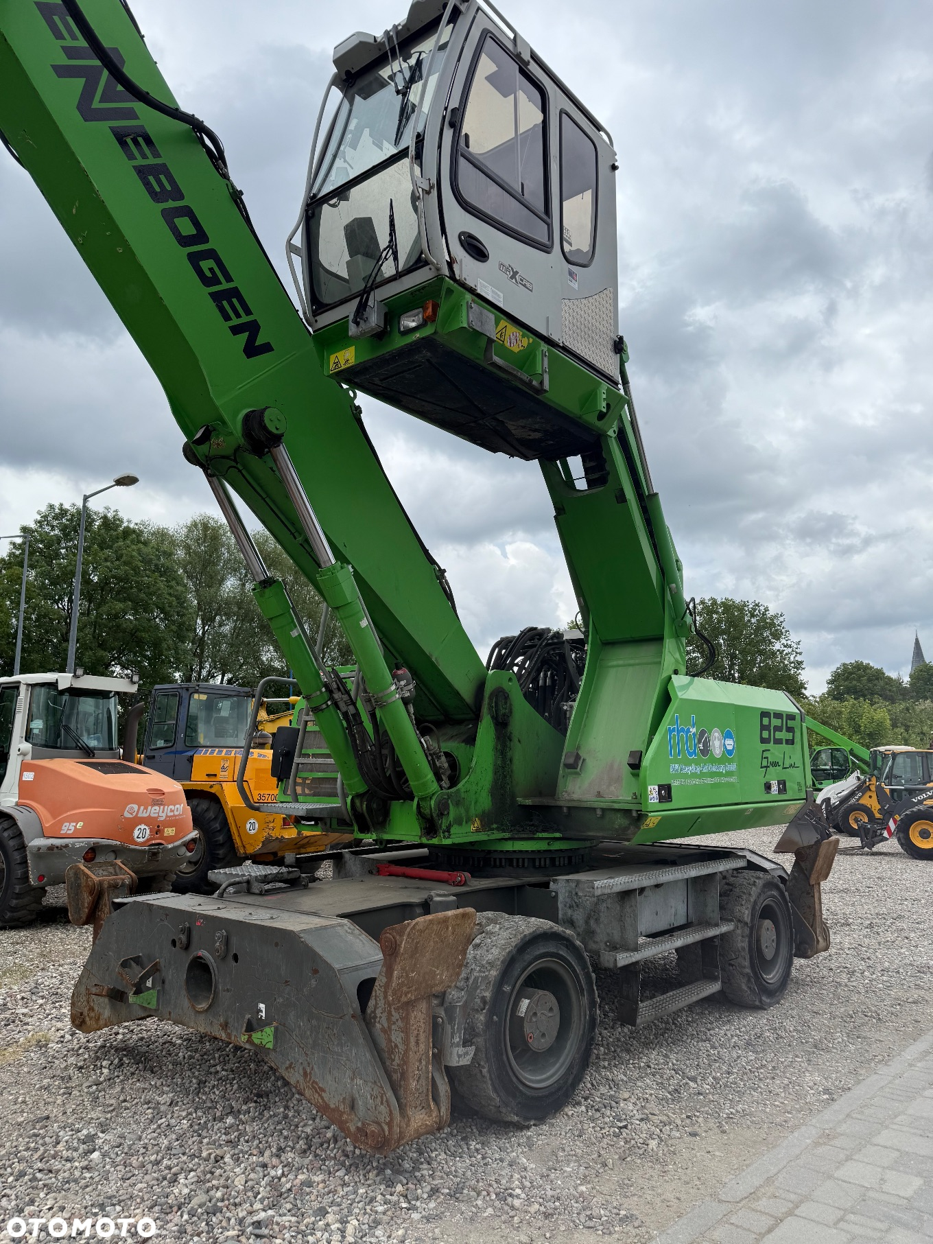 Sennebogen 825 - 8