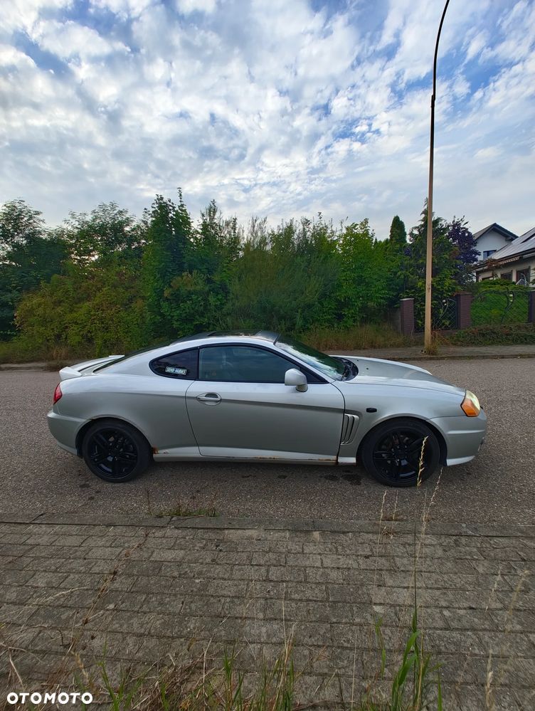 Hyundai Coupe - 3