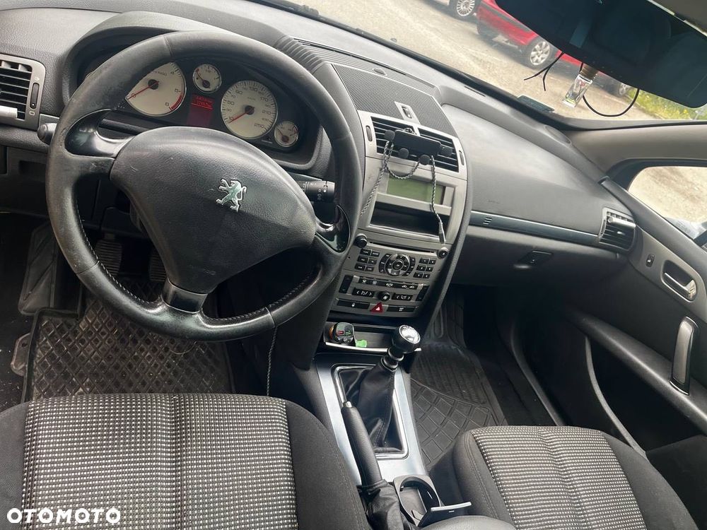 Peugeot 407 - 5