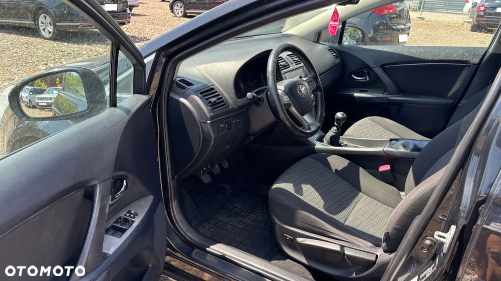 Toyota Avensis 2.0 D-4D - 6