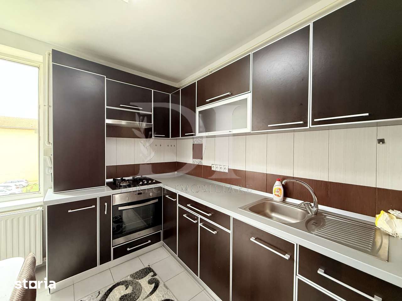 Apartament cu 3 camere decomandate / etaj intermediar — fotografia 1