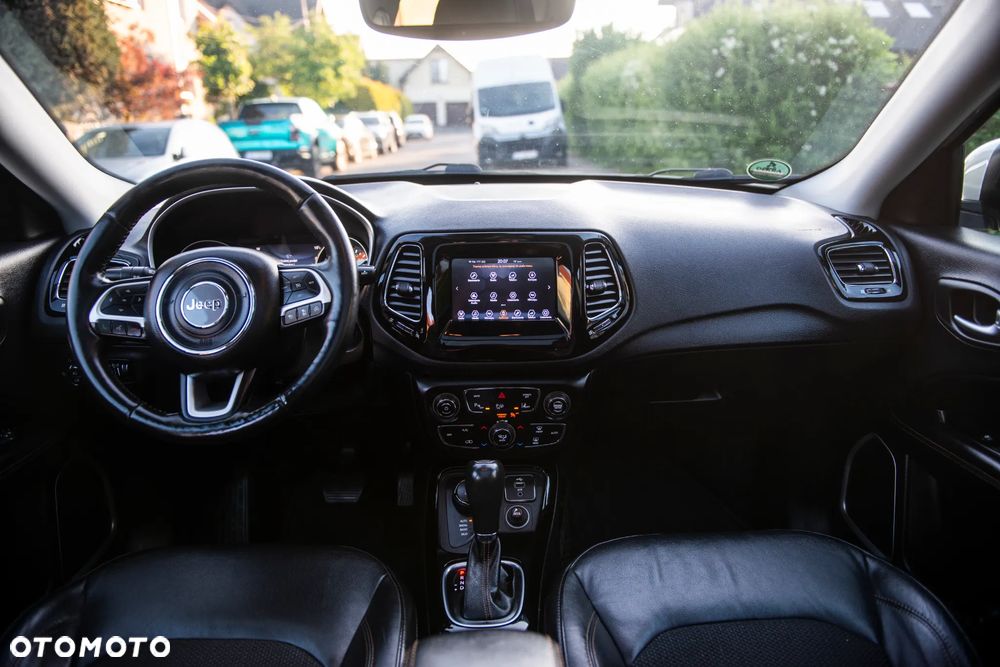 Jeep Compass 1.4 TMair Limited 4WD S&S - 32