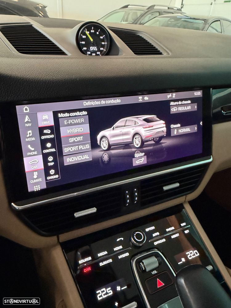 Porsche Cayenne Coupé E-Hybrid - 24