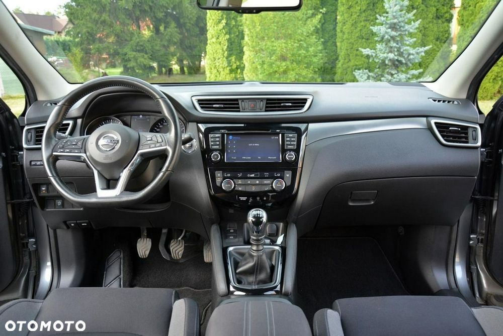 Nissan Qashqai 1.6 DIG-T 360 - 24