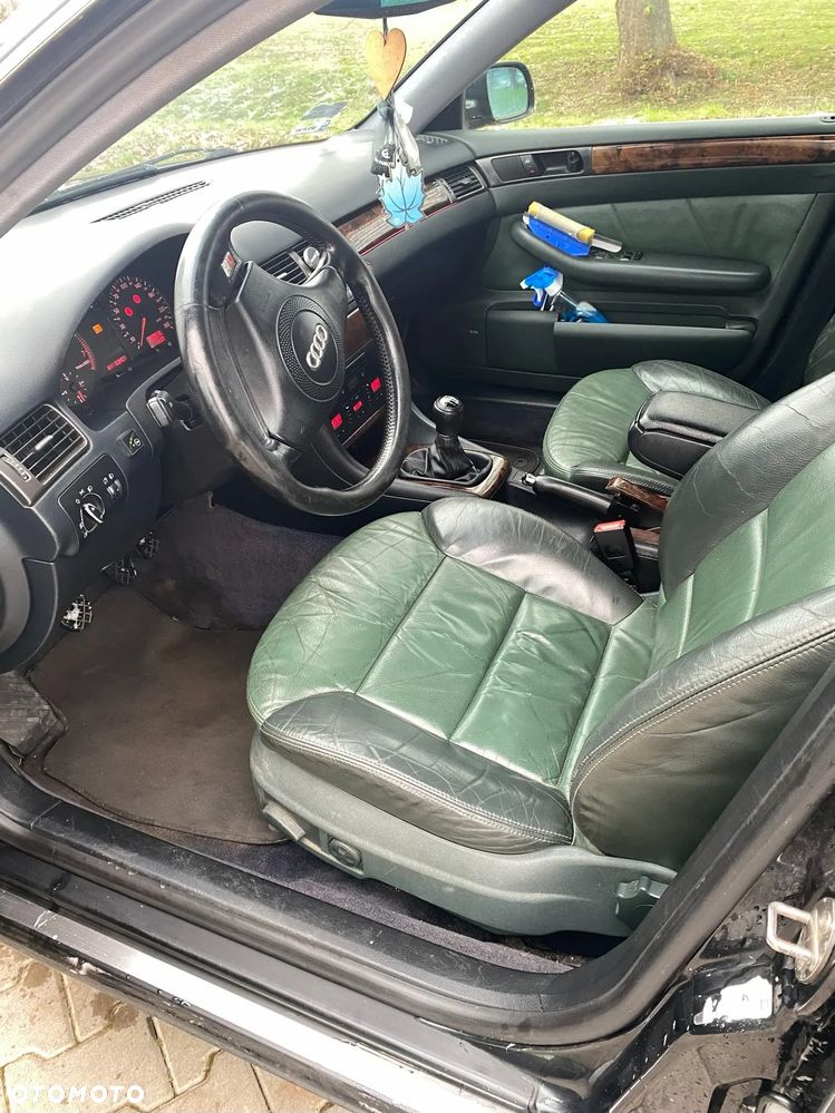 Audi A6 Avant 2.4 - 4