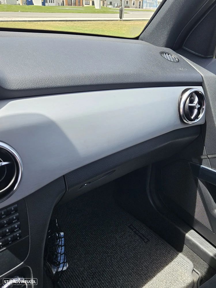 Mercedes-Benz GLK 250 BlueTEC 4-Matic - 30