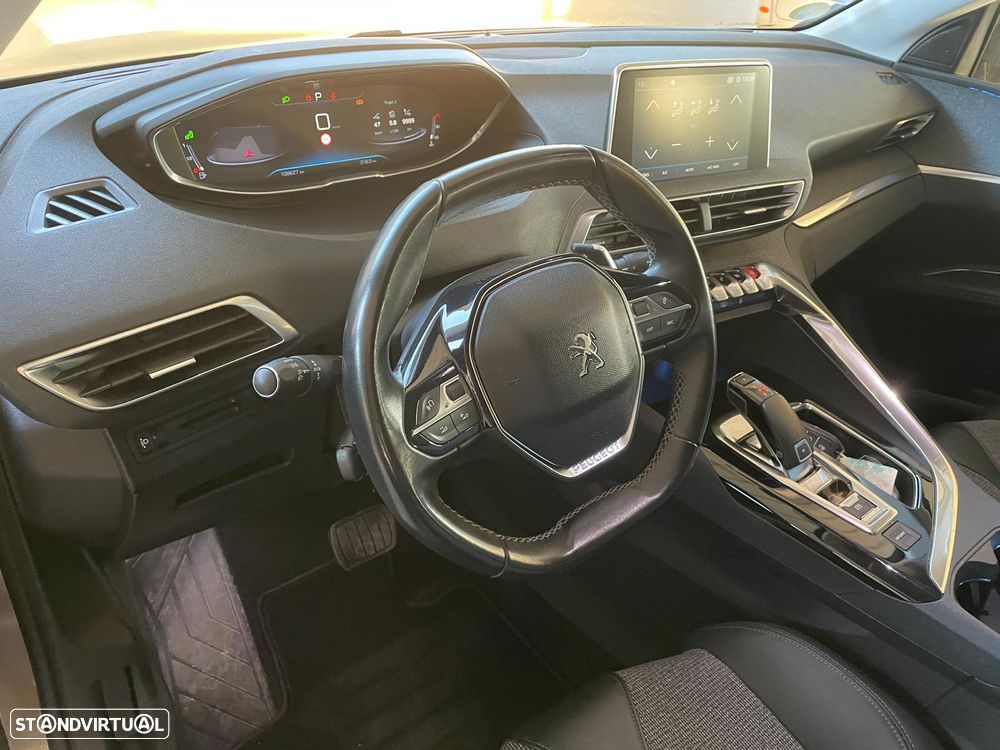 Peugeot 5008 BlueHDI 120 EAT6 Allure - 11