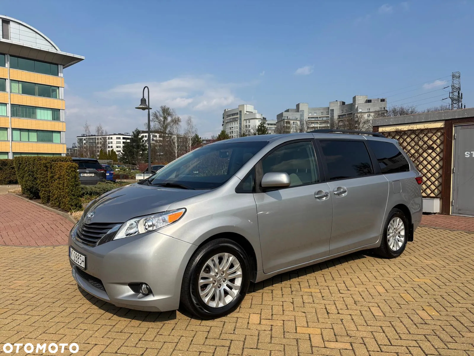 Toyota Sienna 3.5 V6 XLE AWD - 2