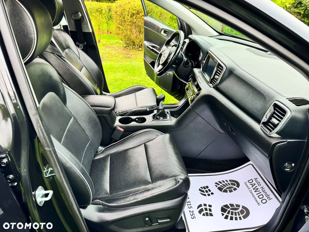 Kia Sportage 1.6 GDI 2WD Dream-Team Edition - 28