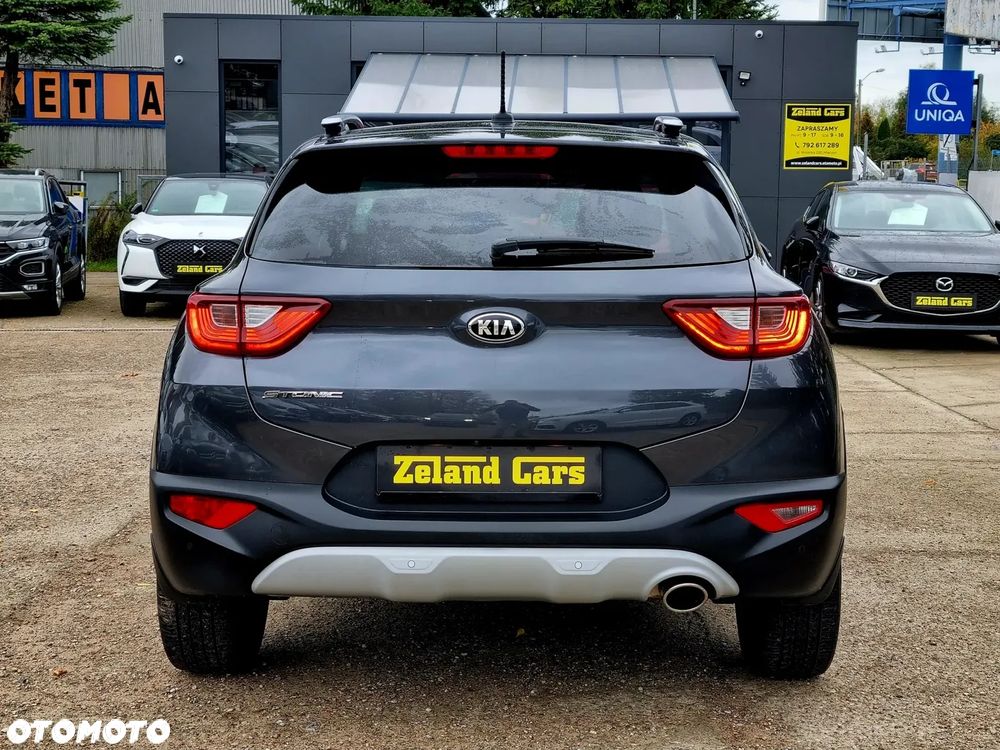 Kia Stonic 1.4 L - 6