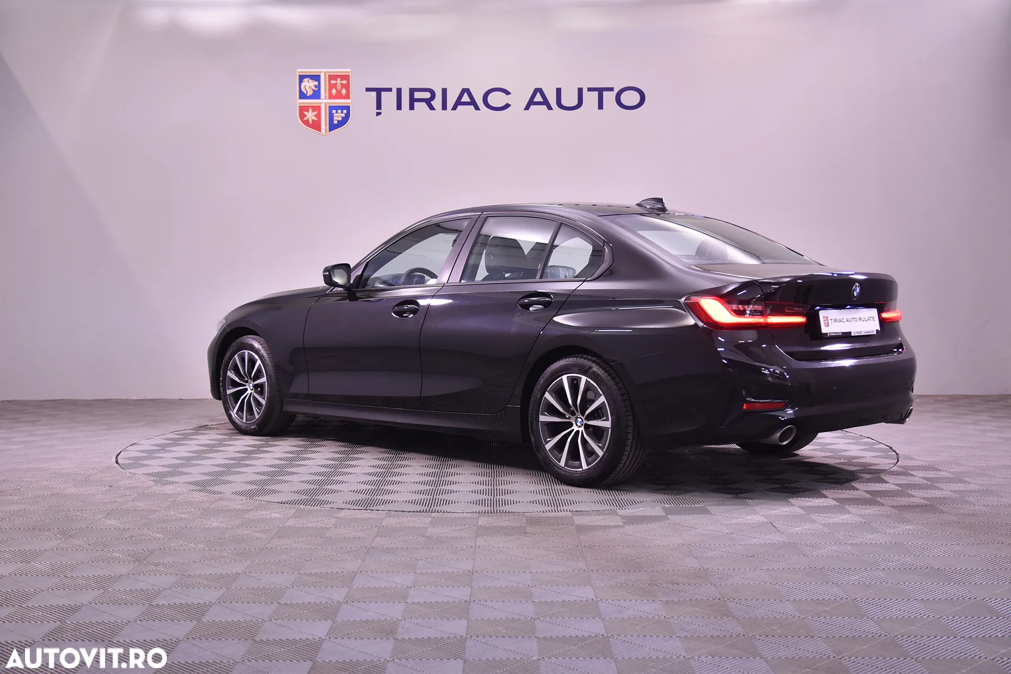 BMW Seria 3 320i AT - 3