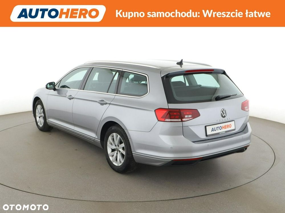 Volkswagen Passat Variant 2.0 TDI SCR DSG Business - 5