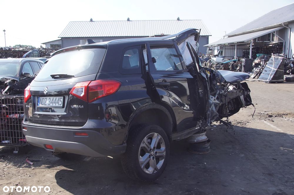 Auto na części - Suzuki Vitara II 1.6 16V 120 KM M16A 20008-54P34 ZCE 2017R Silnik Skrzynia Drzwi Szyba Błotnik Zderzak Lampa Klapa Lusterko Klamka Deska Kokpit Sterownik Moduł Czujnik Licznik Lewarek Kierownica - 8