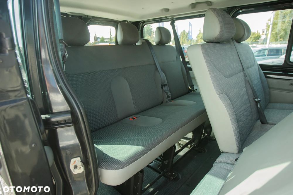 Opel Vivaro L2H1 2.9t - 8