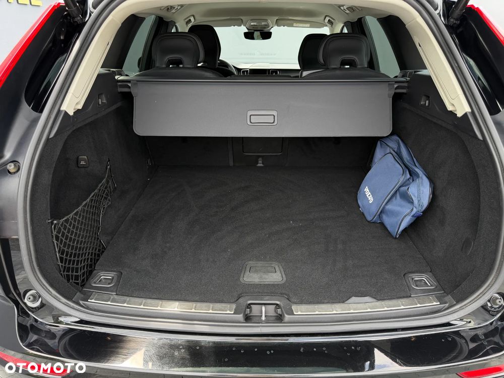 Volvo XC 60 B5 B AWD Core - 28